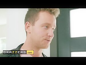 Brazzers - Myt new Stepmom Raven Hart, wants my Cock