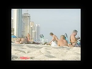 Spy Nude Cams on the Beach get a Lot of Naked Chicks