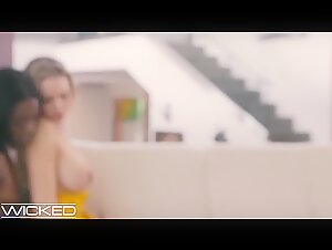 Black Beauty Ana Foxx Eats out Blonde Big Tittied Kenzie Taylor - Wicked