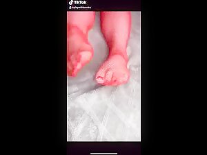 SEXY FEET PORN VIDEO FOOT FETISH KINKY VIDEO WAP VIDEO